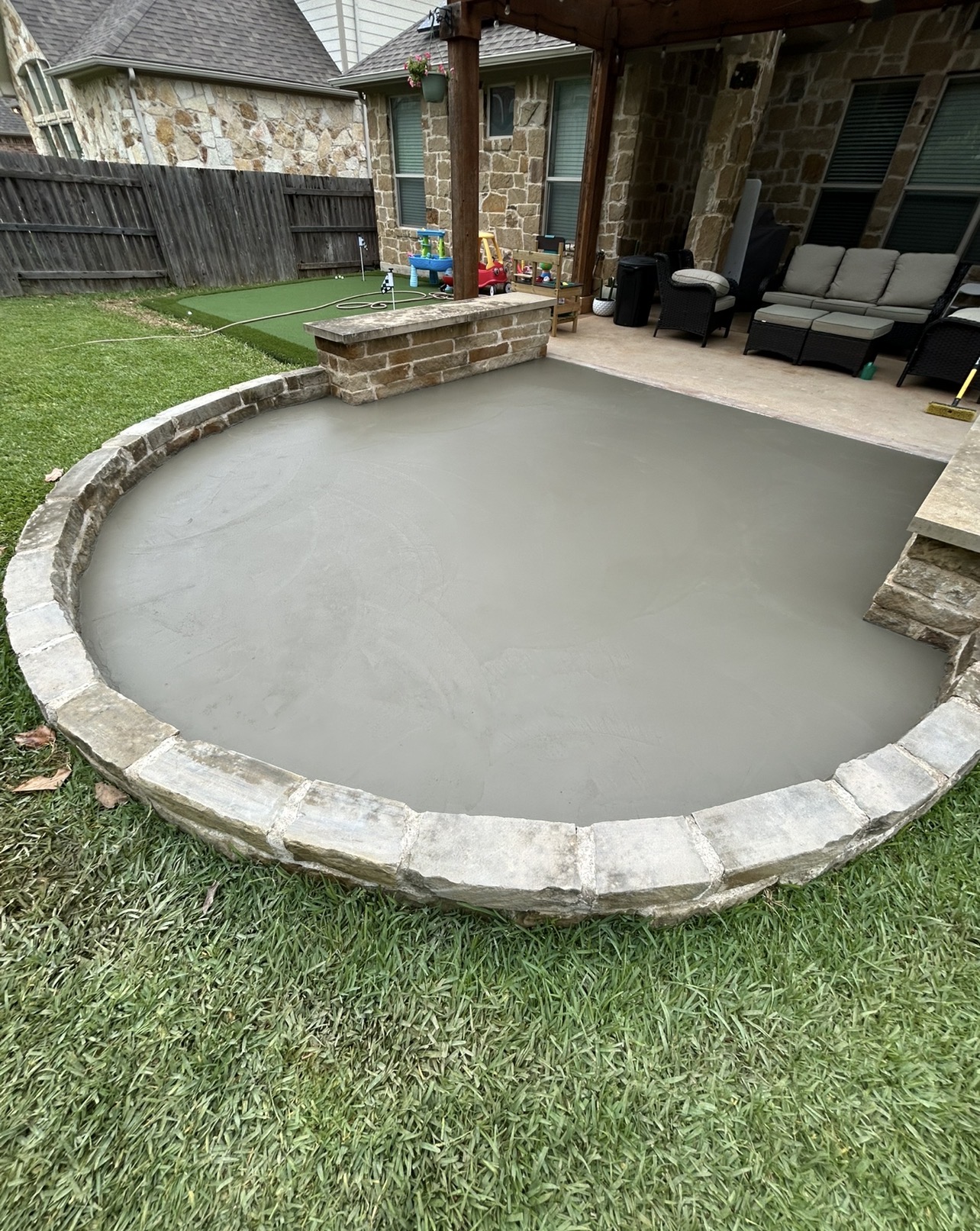 Patio Addition — Curved Extension