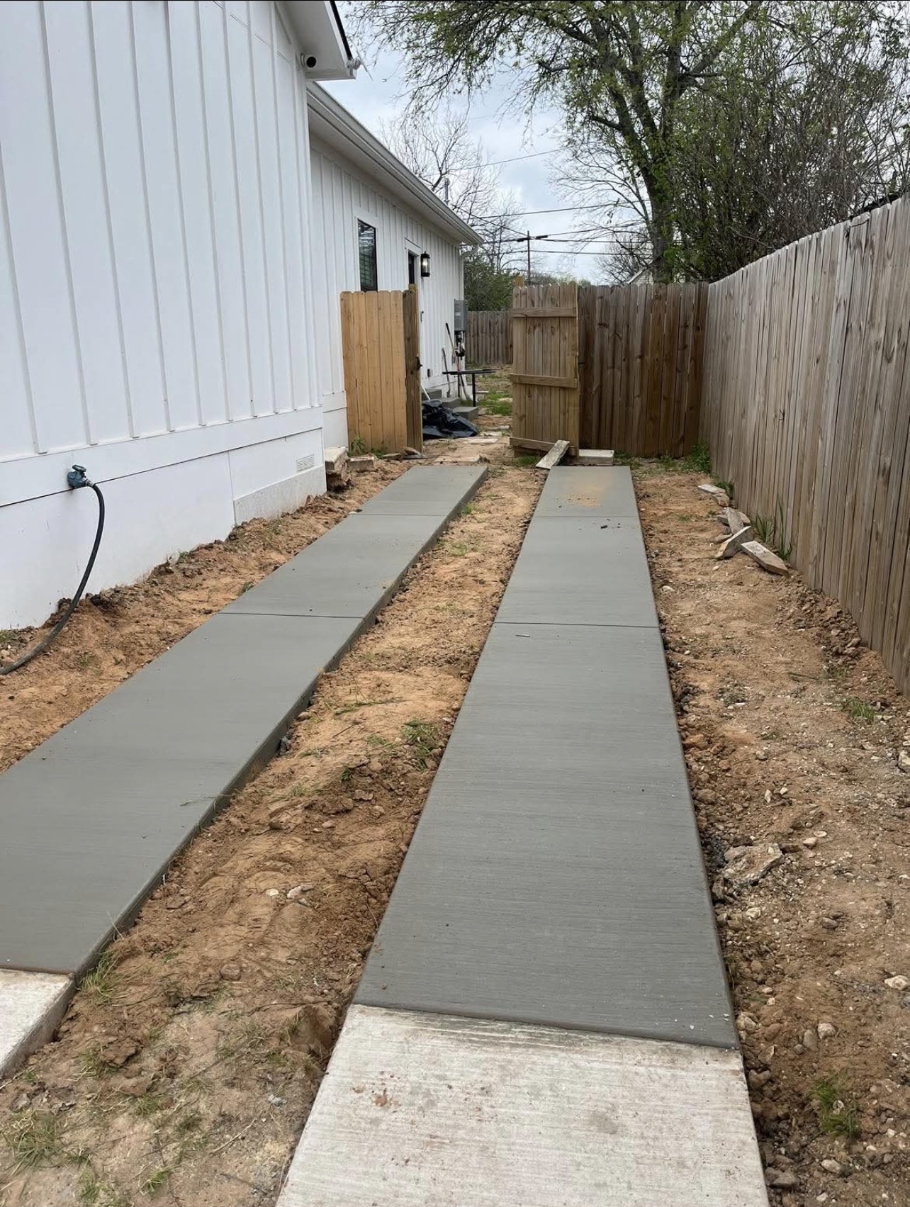 Residential Driveway — Side Ribbons